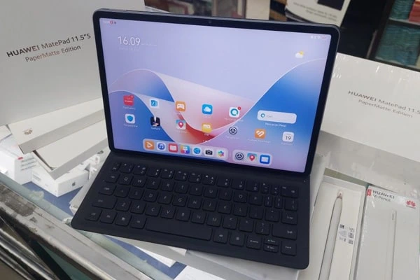 Huawei MatePad 11.5 2025 Resmi Meluncur, Tablet Rasa Laptop dengan Layar PaperMatte & WPS Office Gratis!